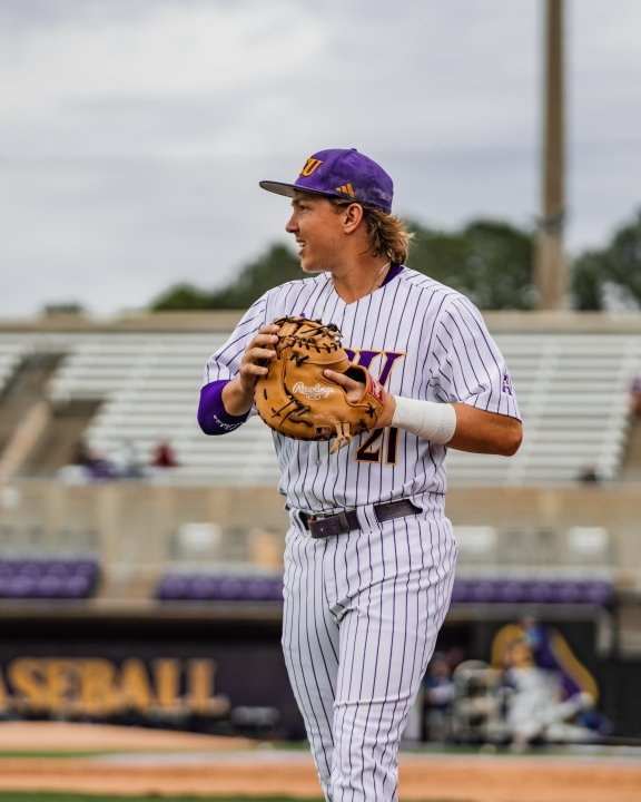 ECU beats Florida 11-6 in NCAA Opener