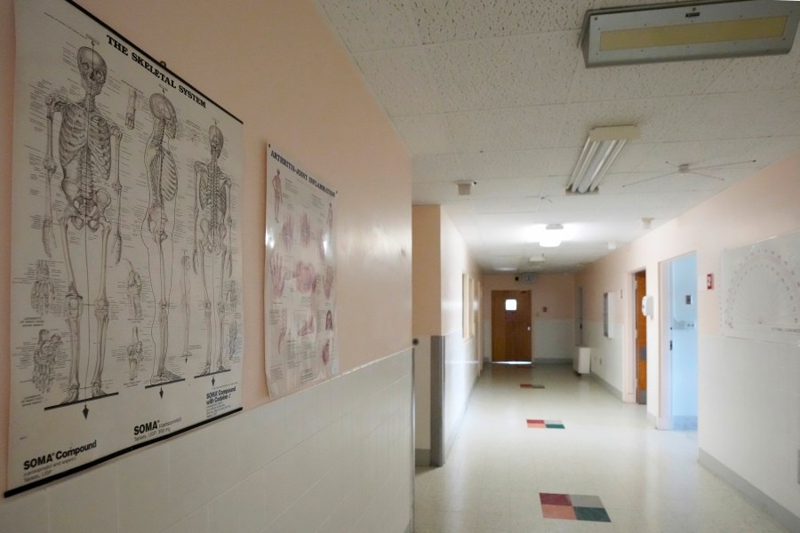 Lawmakers move to ban DEI mandates in medical schools