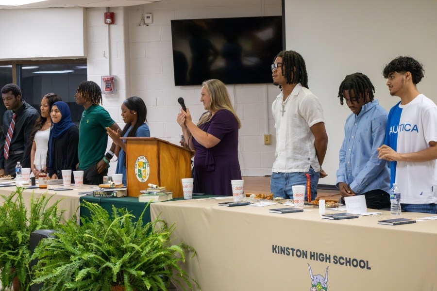 Kinston High School celebrates top students at annual banquet