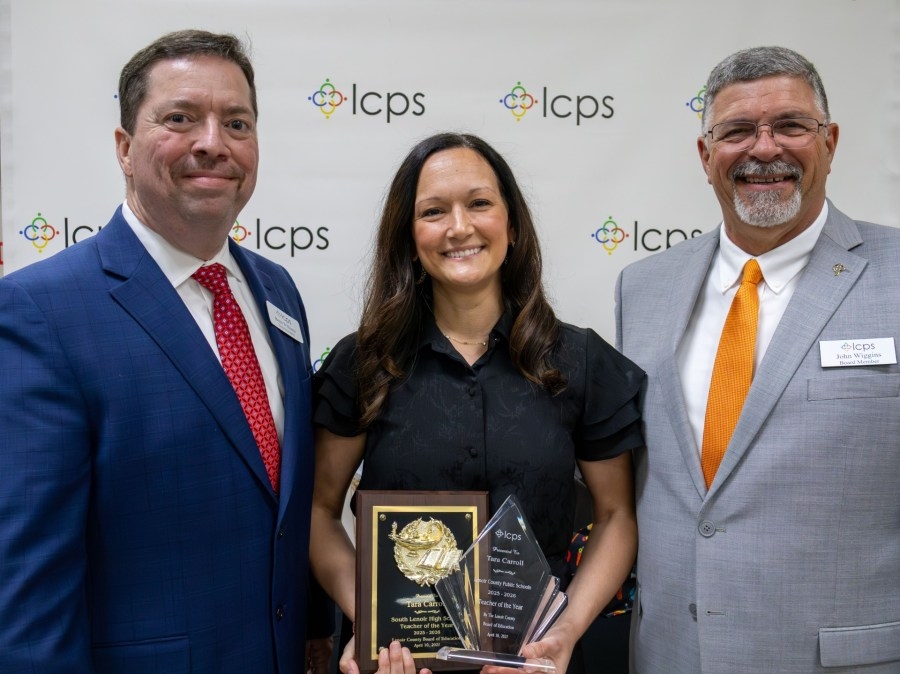 South Lenoir High School teacher earns Lenoir County Teacher of the Year