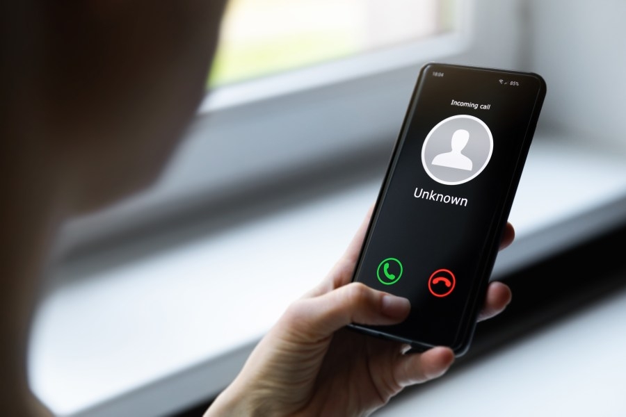 Court bans robocall scammer from telecom industry