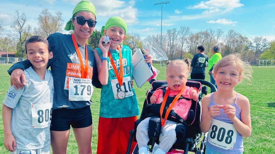Mother and kids navigate life with congenital heart disease