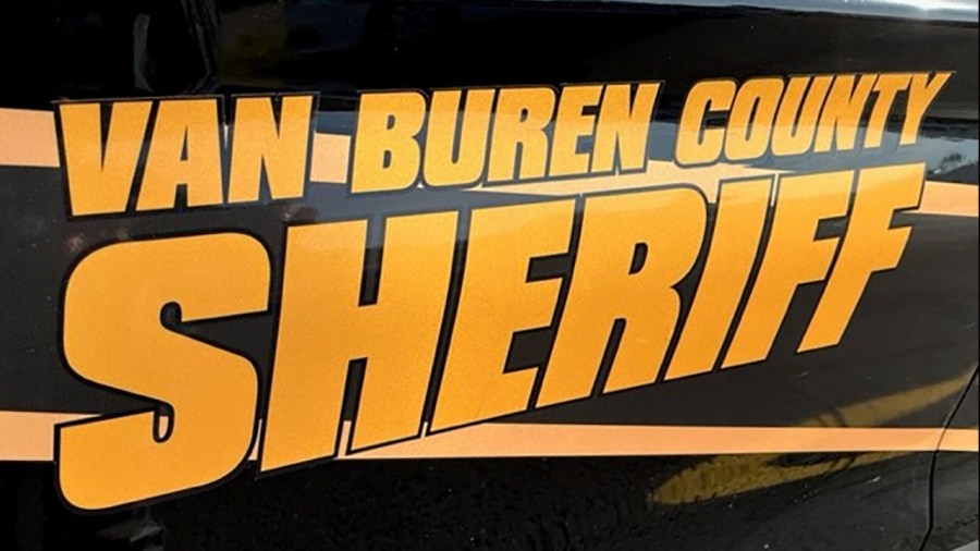 Deputies: Drunk driver arrested with kids in car