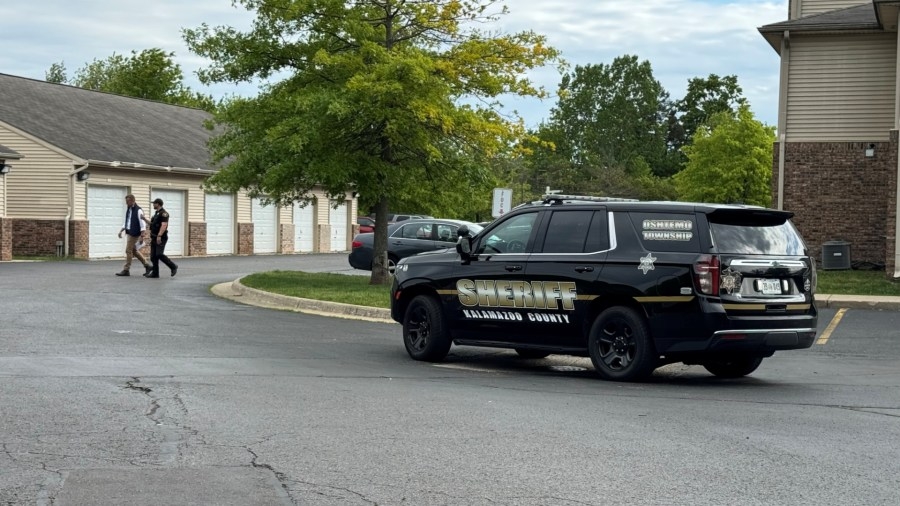 Deputies: One killed in shooting near Kalamazoo