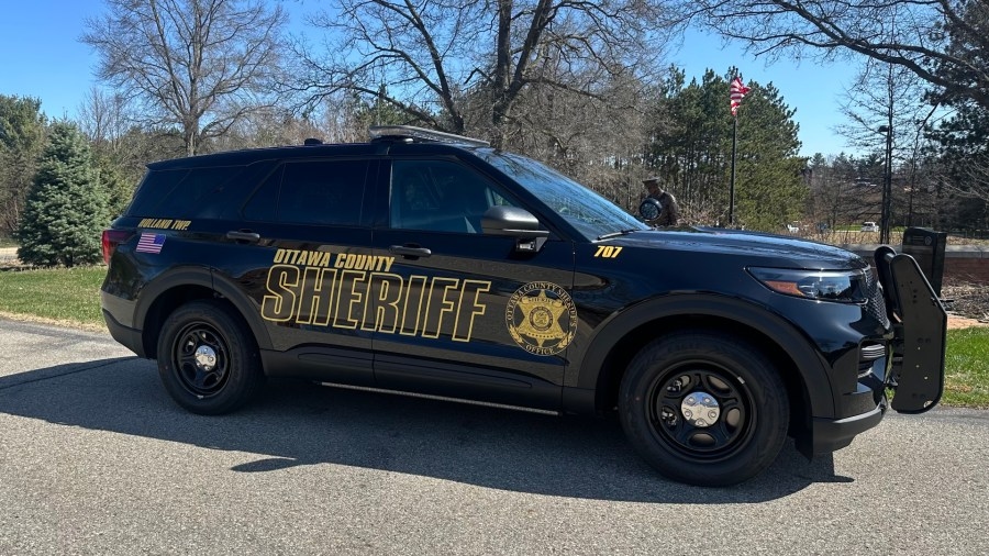 Deputies: 1 dead after Zeeland Township crash