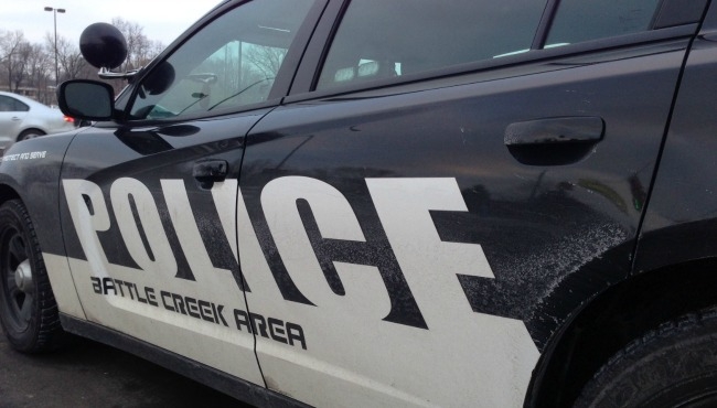 1 cut with knife in Battle Creek; 1 arrested