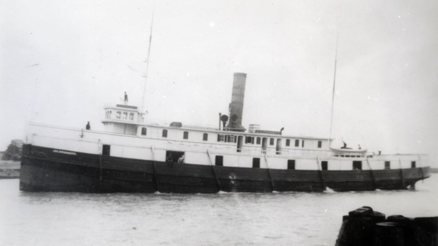 Wisconsin angler finds 102-year-old shipwreck on Lake Michigan