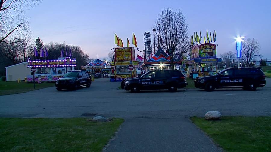 Wyoming carnival returns with extra police after closing for fights