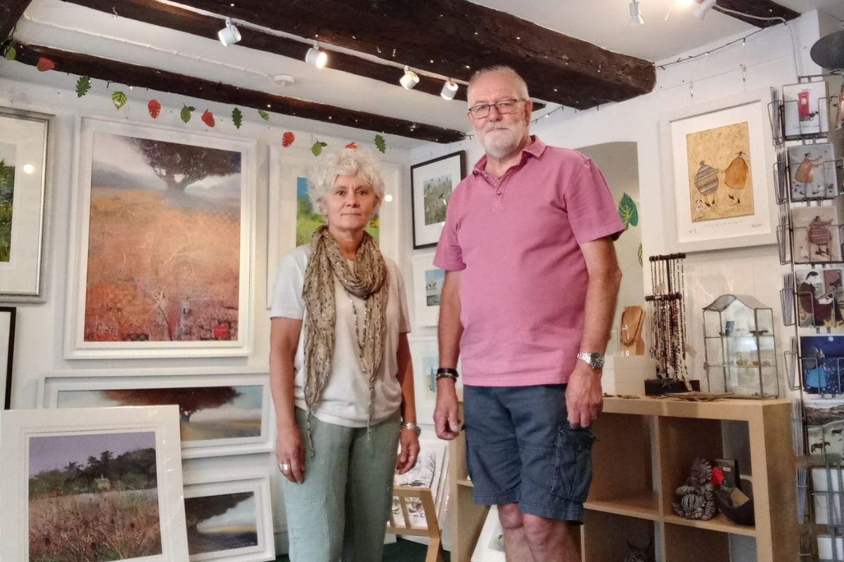 Gallery owner struggles to let go as he announces shop closure