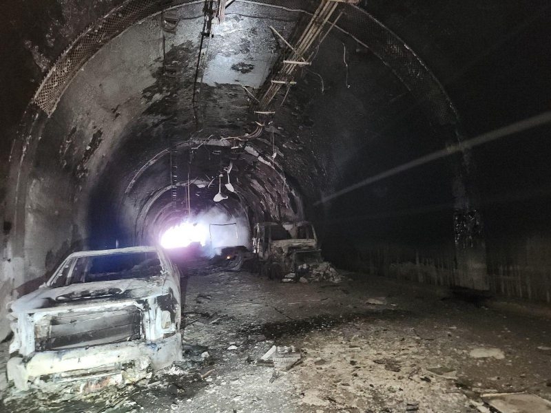 3 dead in fiery Wyoming tunnel crash