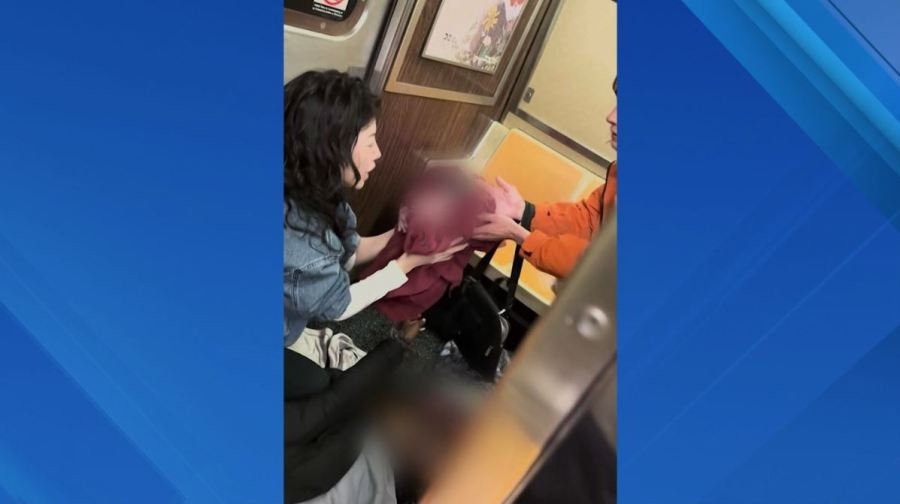 ‘This is really happening': Witness on woman giving birth on subway train