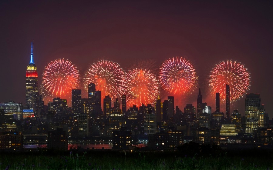 Fourth of July fireworks return to East River this year