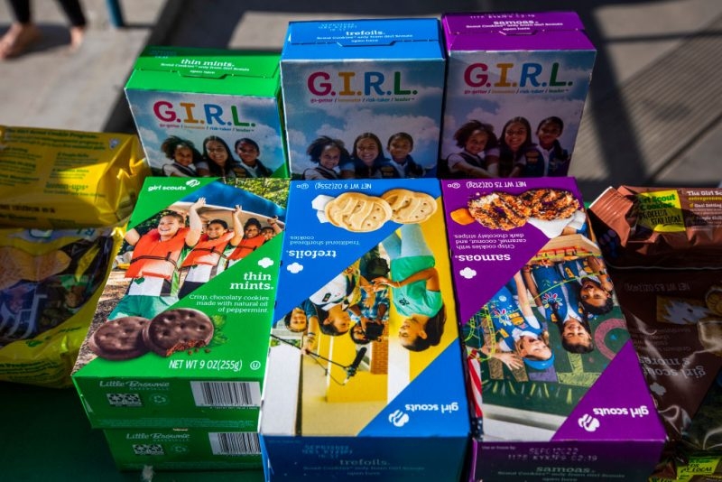 Three-day Girl Scout cookie sale held in Midtown Manhattan