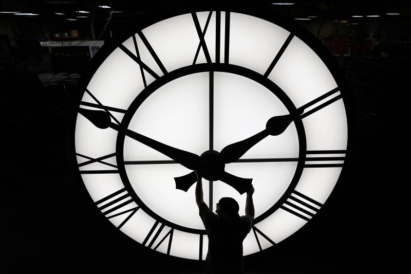Senate holds hearing on daylight saving time — will the US ‘lock the clocks?'