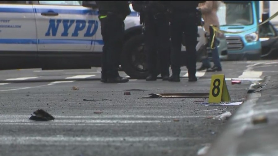 Man set on fire in Times Square, suspect sought by NYPD