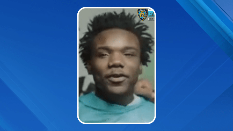 Man robbed at gunpoint inside Brooklyn playground: NYPD