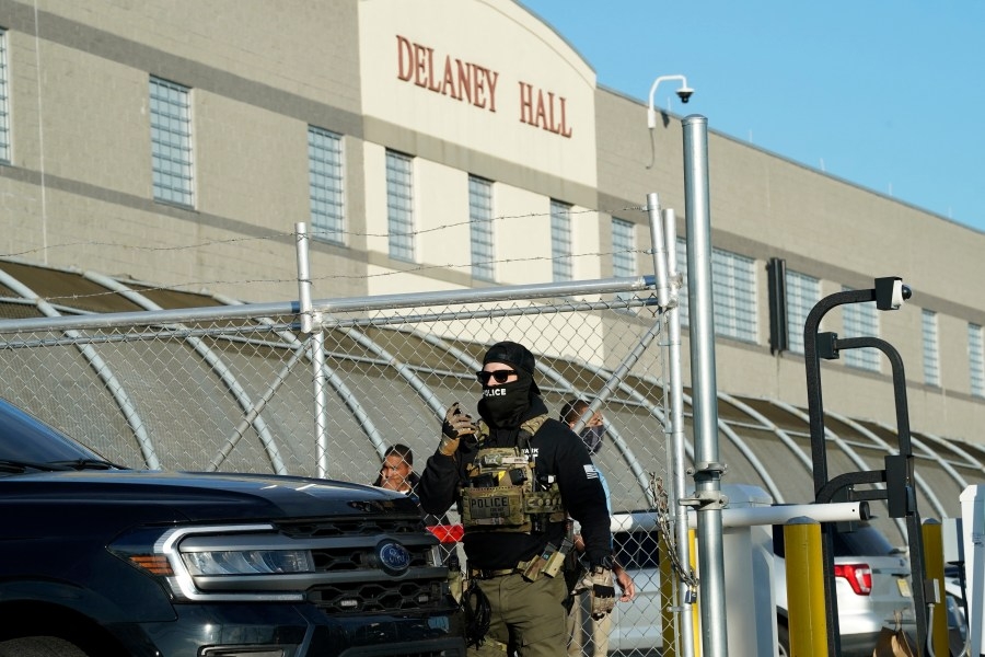 Migrants escape from ICE detention center in NJ: sources