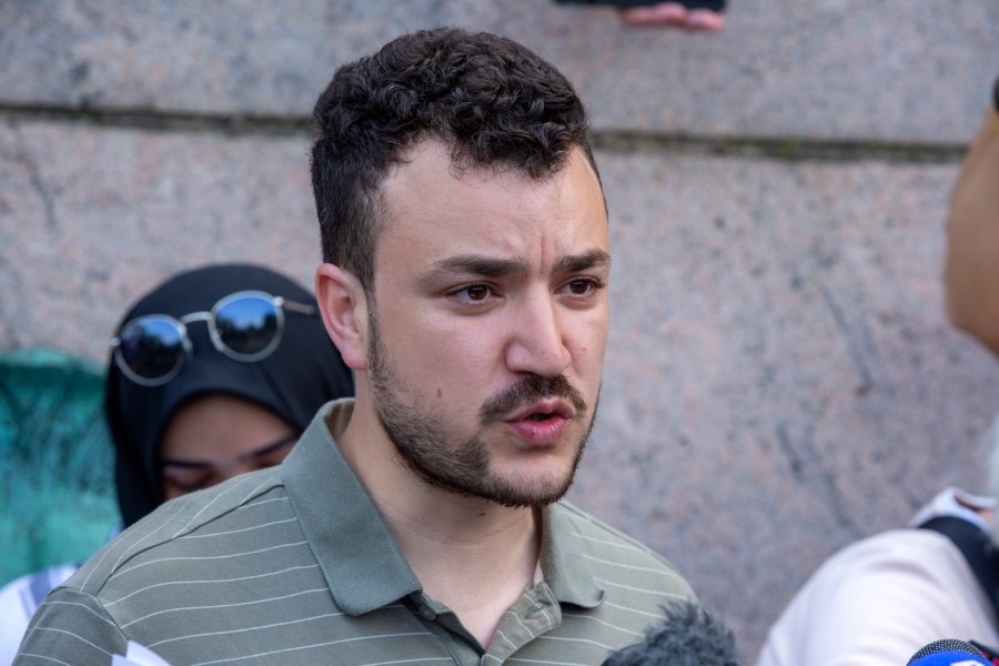 Judge blocks Trump administration's attempt to deport Mahmoud Khalil
