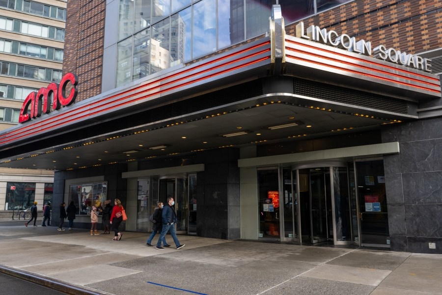 AMC Lincoln Square closed after video shows flooding