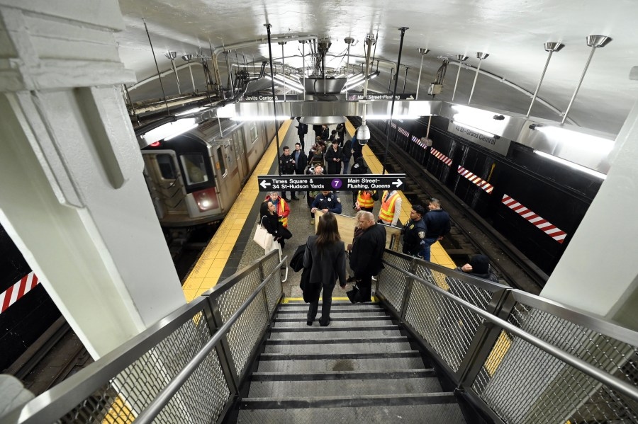 MTA blasts through bedrock to create new access at Grand Central