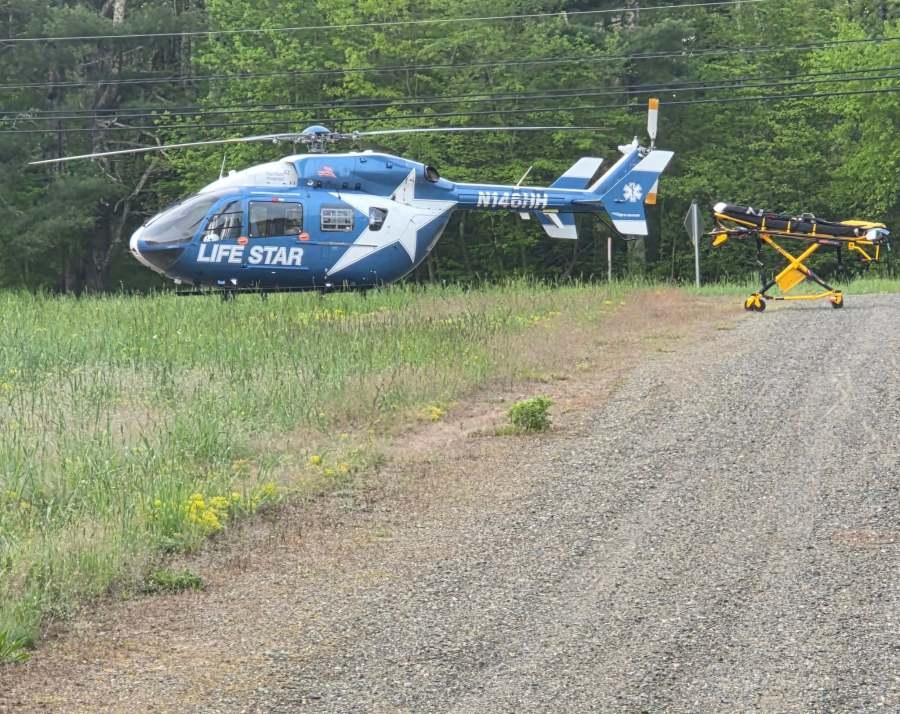 2 men seriously injured in Voluntown car crash