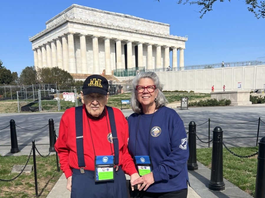 WWII veteran takes Honor Flight to D.C. after surprise offer