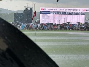 Play suspended during final round of U.S. Open in Oakmont because of dangerous weather