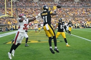Steelers get young buck breakout, lose to Buccaneers, 17-14