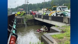 Vehicle in Pine Creek shuts down Etna roadway; public asked to avoid area