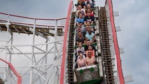 Kennywood, Sandcastle holding job fair this weekend as they prepare for start of season