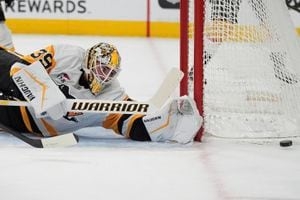 Meek Penguins go gently to Golden Knights