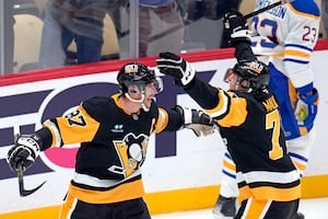 Sidney Crosby, Evgeni Malkin named to NHL's Quarter Century team