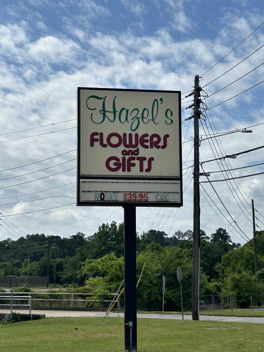 Local Flower Shops Face Higher Costs Ahead of Mother's Day Due to Tariffs