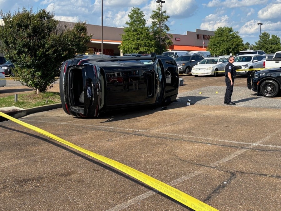 Repo man shot in store parking lot: Horn Lake Police
