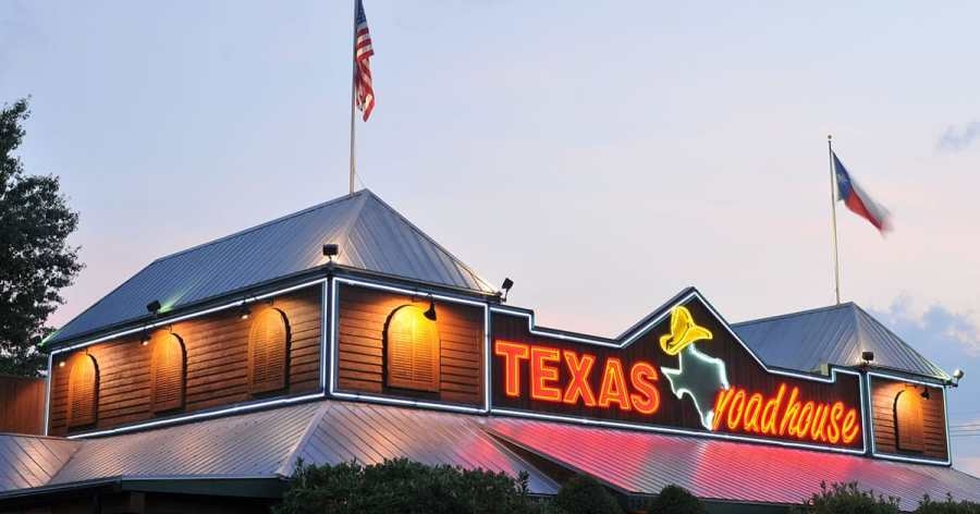 Woman threatens to ‘air out' Texas Roadhouse with gun: Police