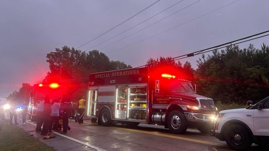 39 hurt in Greyhound bus crash near Jackson, TN