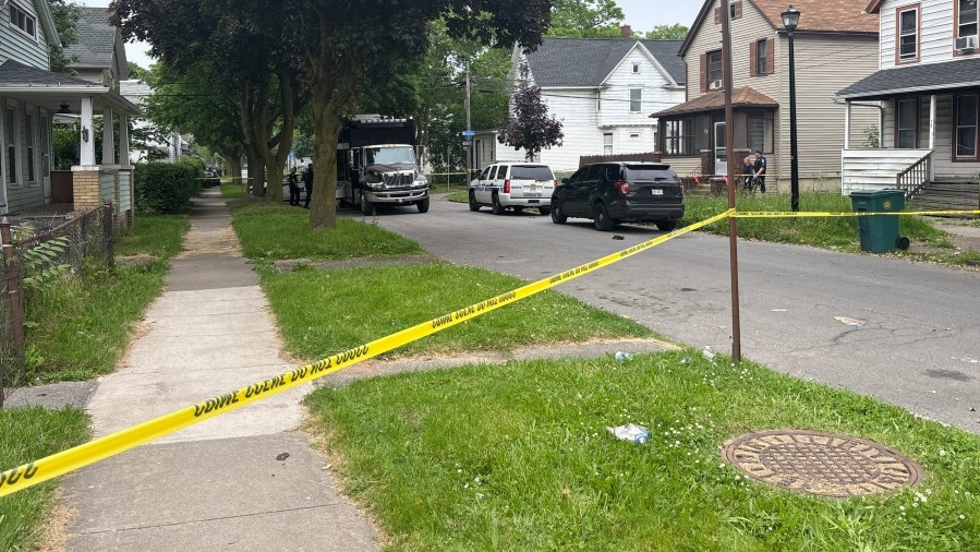 Person found dead on Costar Street, police launch investigation