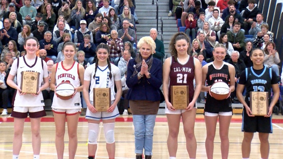 Seniors show out at Ronald McDonald House All-Star Game