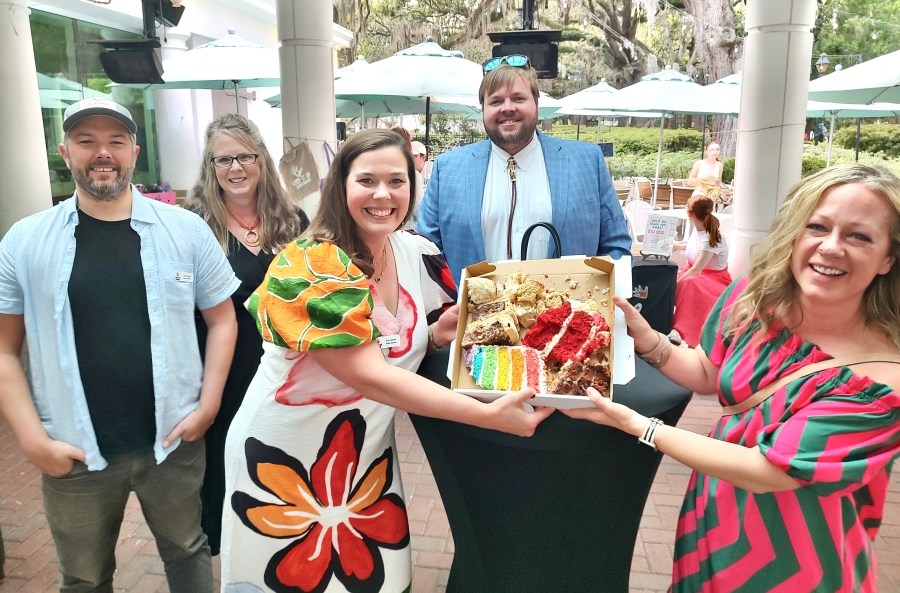 GALLERY: Loop It Up Savannah cake party