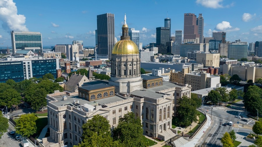School cellphones ban, school speed zone camera, library crimes bills advance