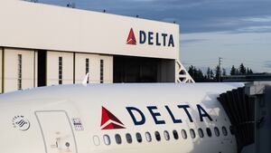 Delta flight with nearly 200 on board forced to turn back to Atlanta over pressurization issue