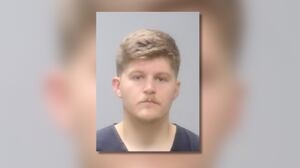 Georgia police officer charged with stalking, breaking into home