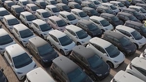 Used auto sale brokers worry bill awaiting governor's signature could hurt their businesses