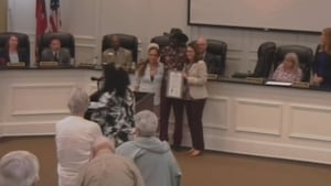 Heroes honored for assisting shooting victim at Snellville park