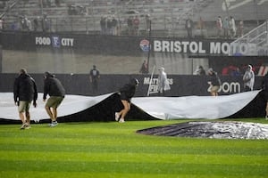History delayed by rain! The MLB Speedway Classic at Bristol suspended for Braves and Reds