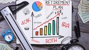 Financial advisor, economist talk about what to know during stock market uncertainty
