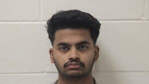 Man poses at ‘courier' in attempt to swindle elderly GA couple out of money