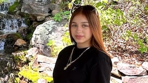 Man accused of killing teen carrying his child granted bond again