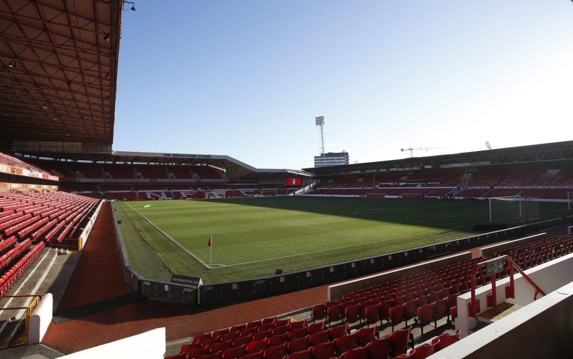 Nottingham Forest forward Wellings signs new deal