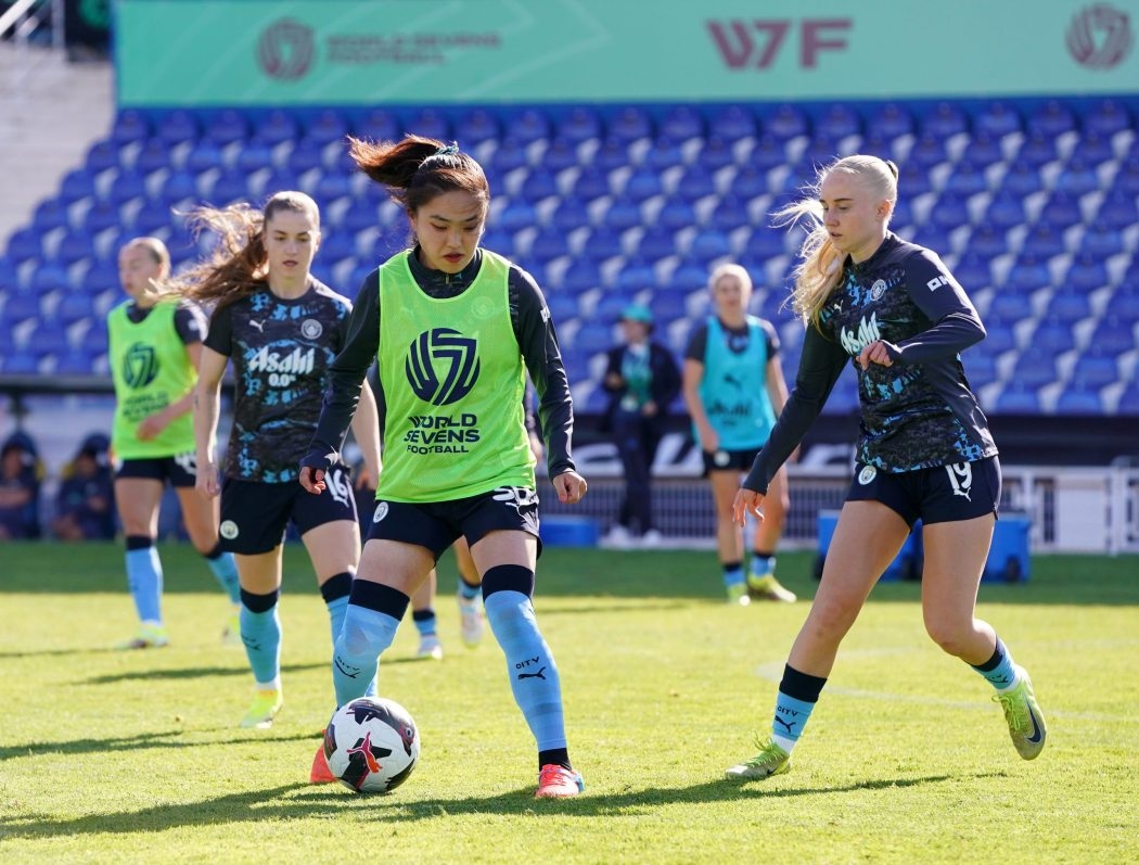 Manchester City midfielder Oyama joins FC Rosengård on loan